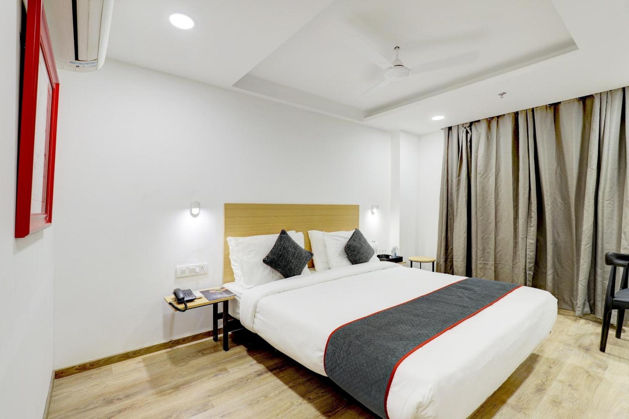 Hotel Super Townhouse Rajyash Rise Sarkhej Exterior foto
